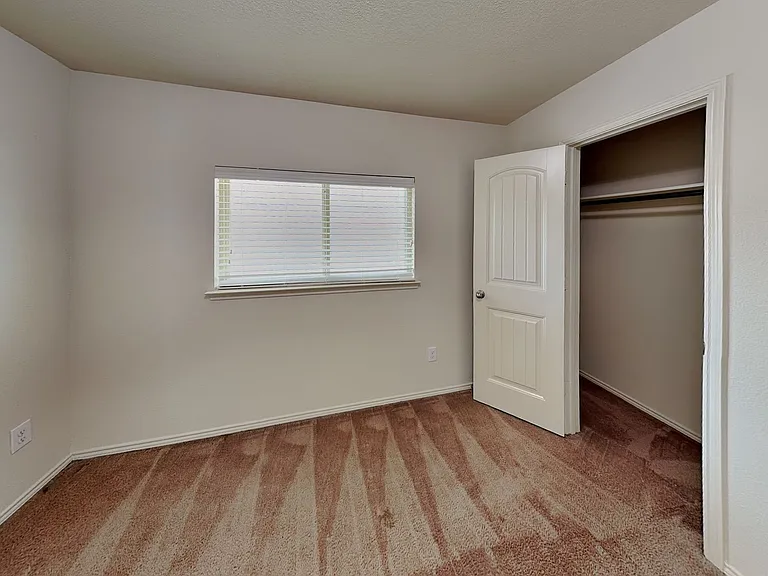 7605 Lake Vista Way — Photo 12