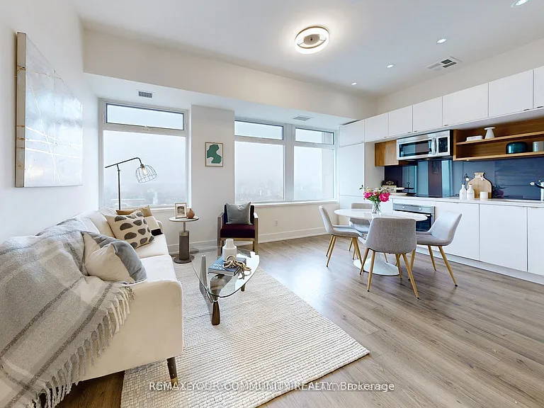 111 Saint Clair Ave W #1828 — Photo 3
