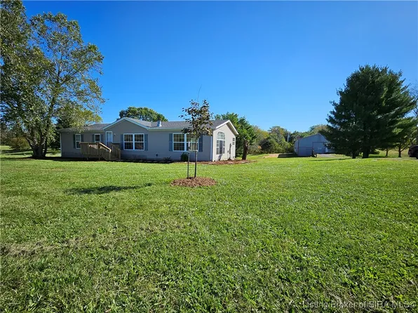 8114 Mayden Trail Road NE, New Salisbury, IN 47161