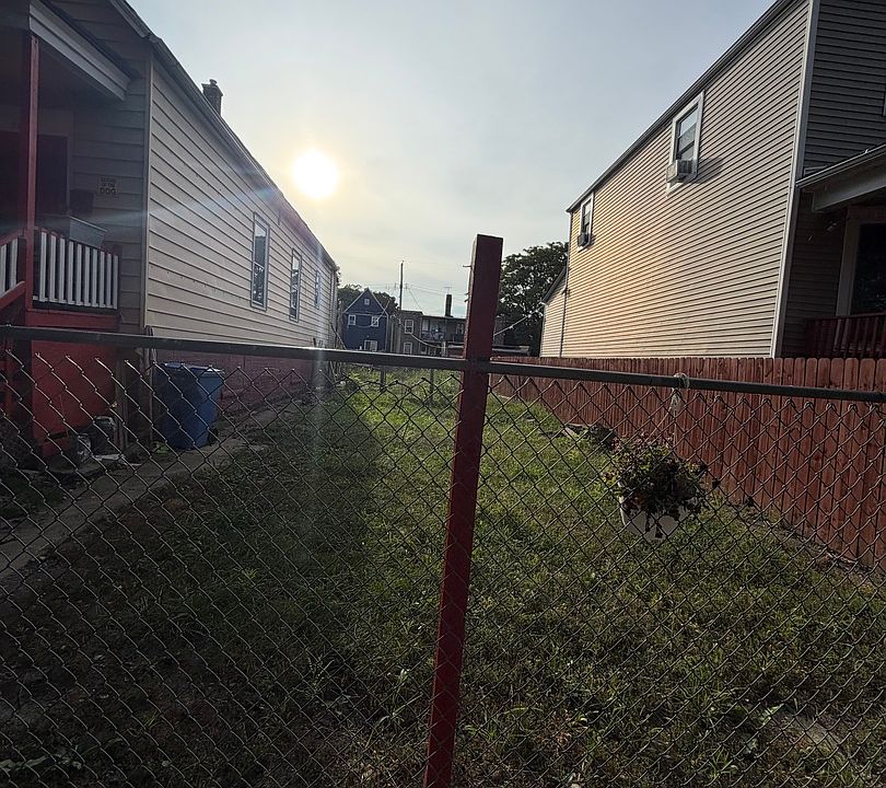 1st image of 7008 S Laflin St