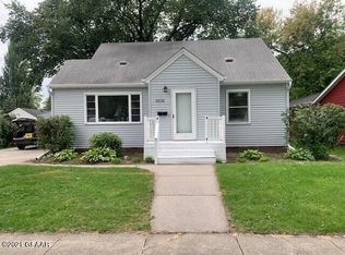 1406 Cherry St, Grand Forks, ND 58201