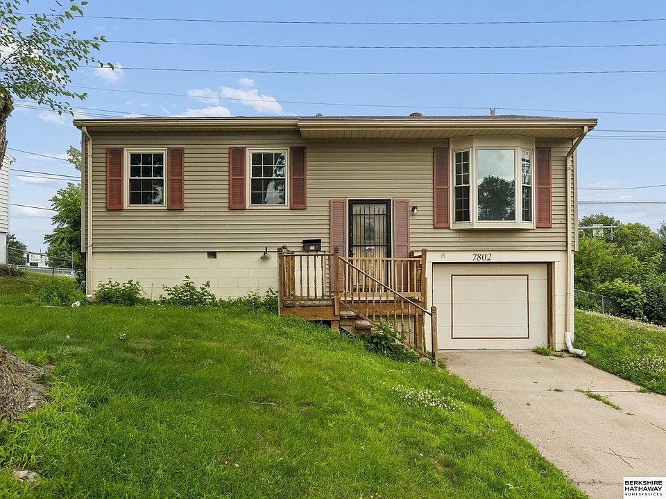 1st image of 7802 Emiline St