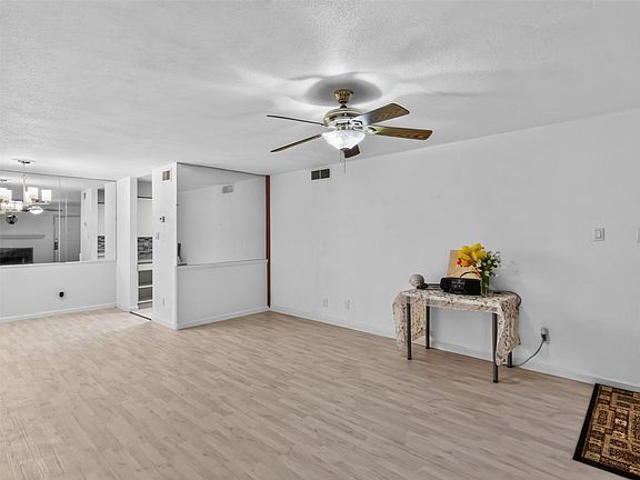 5th image of 9700 Leawood Blvd APT 1315