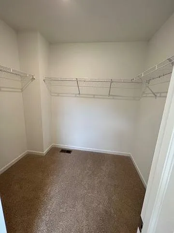 33 Long Bend Dr — Photo 21