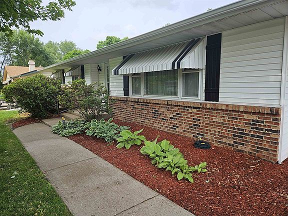 2nd image of 8411 Bobolink Dr