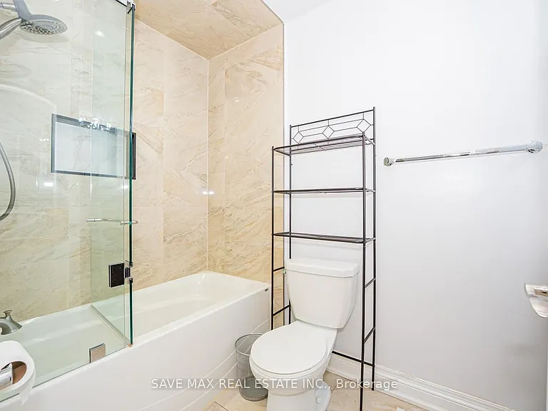 18 Levitt Ct — Photo 23