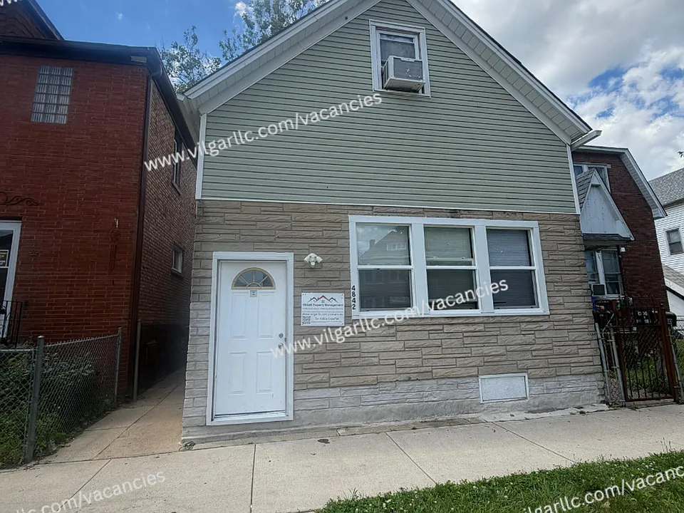 4842 Northcote Ave