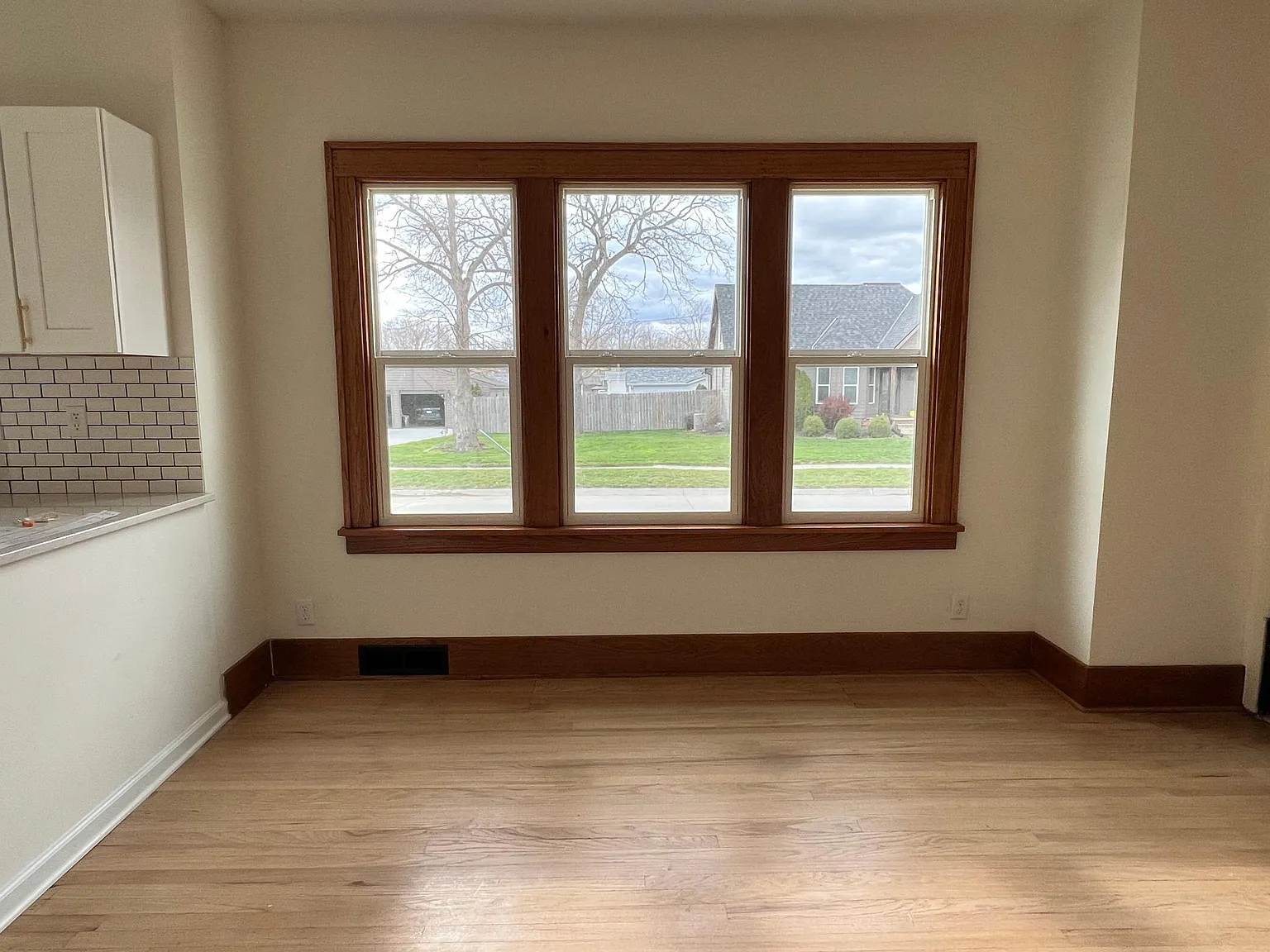 129 W Whittingham St — Photo 1