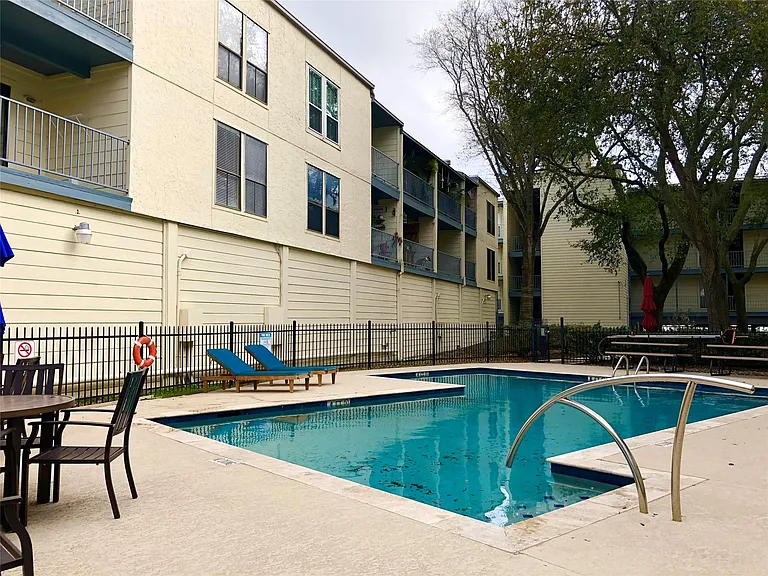 4001 Nasa Pkwy #138 — Photo 3