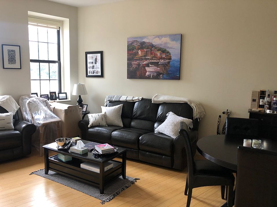 1st image of 490 Harrison Ave APT 203A