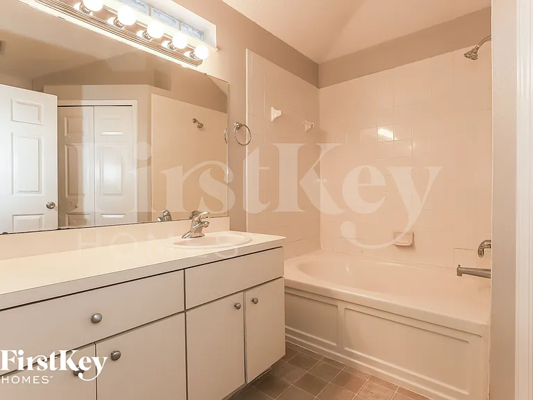 11133 Lakeside Vista Dr — Photo 13