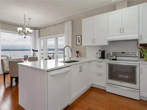 1350 Island Hwy S #308, Campbell River, BC V9W 1B7