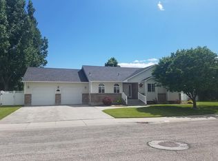 665 Summerwood Dr, Rexburg, ID 83440