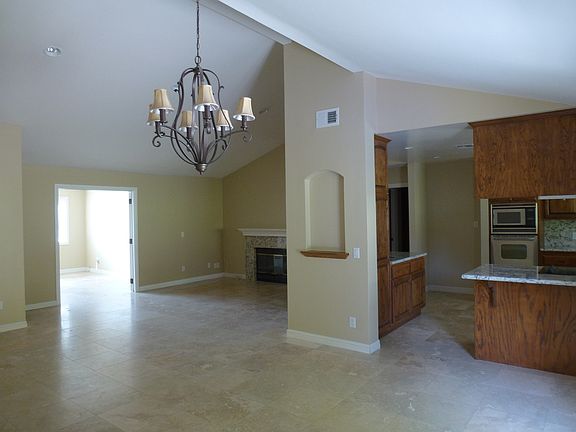 Dining/Family room left side