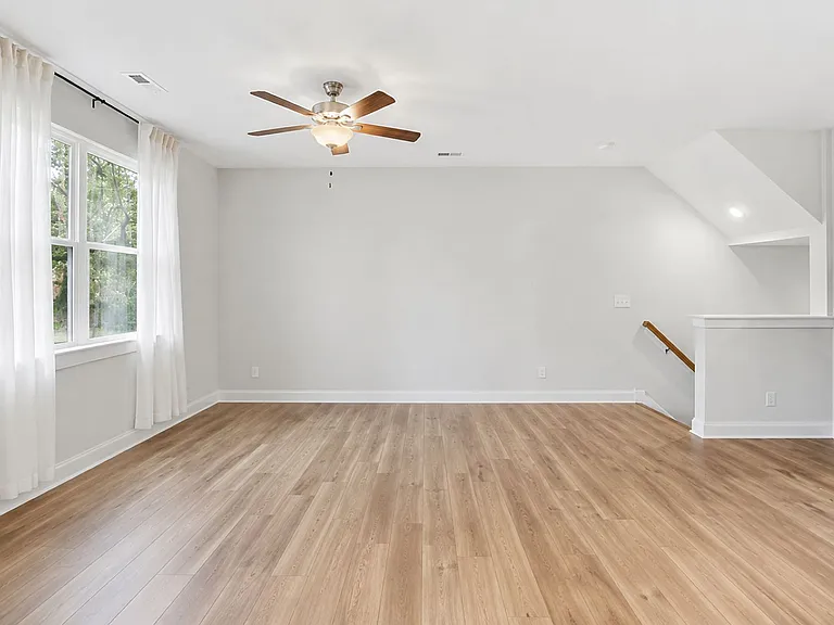 8931 Sharonbrook Dr — Photo 11