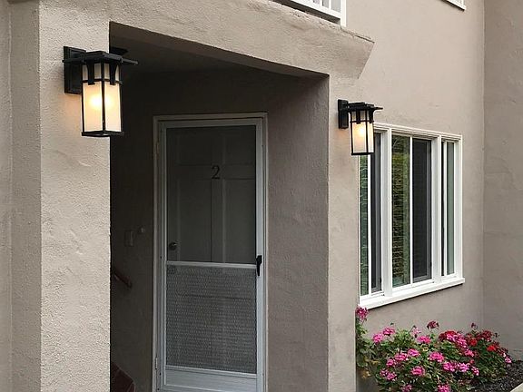 2nd image of 860 Live Oak Ave APT 2