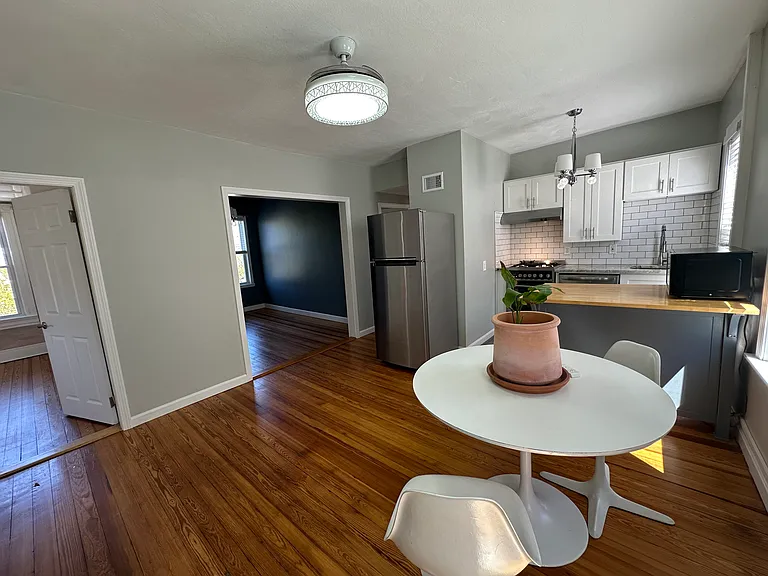 904 York Ave #1 — Photo 5