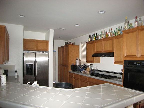 5th image of 2303 S Cordoban Ln