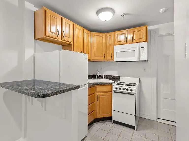 379 Commonwealth Ave #2 — Photo 3
