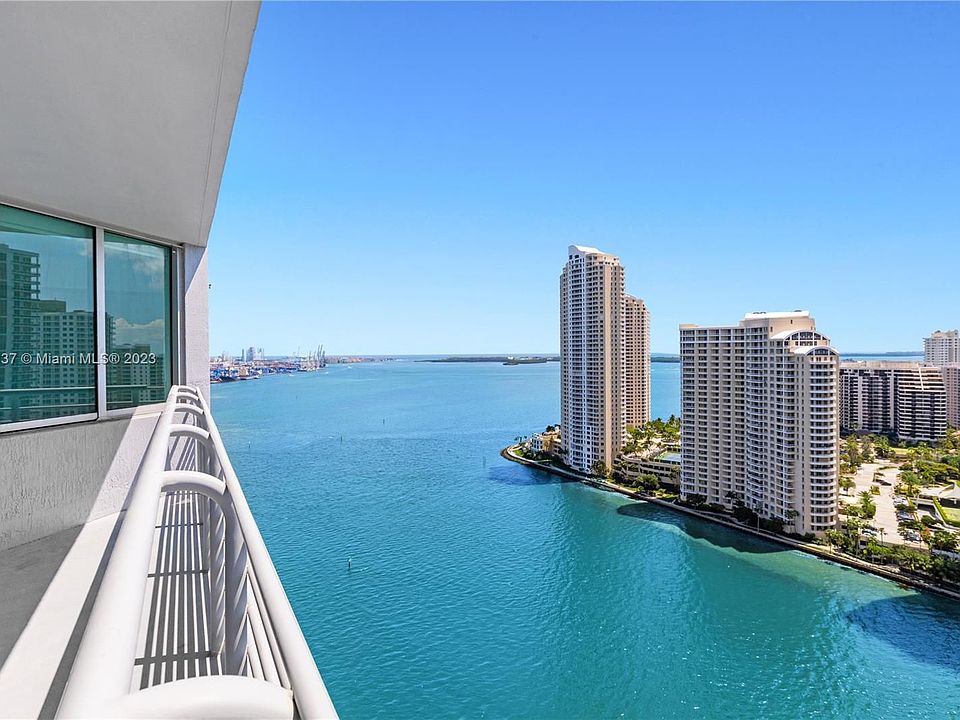 1st image of 325 Biscayne Blvd #2821