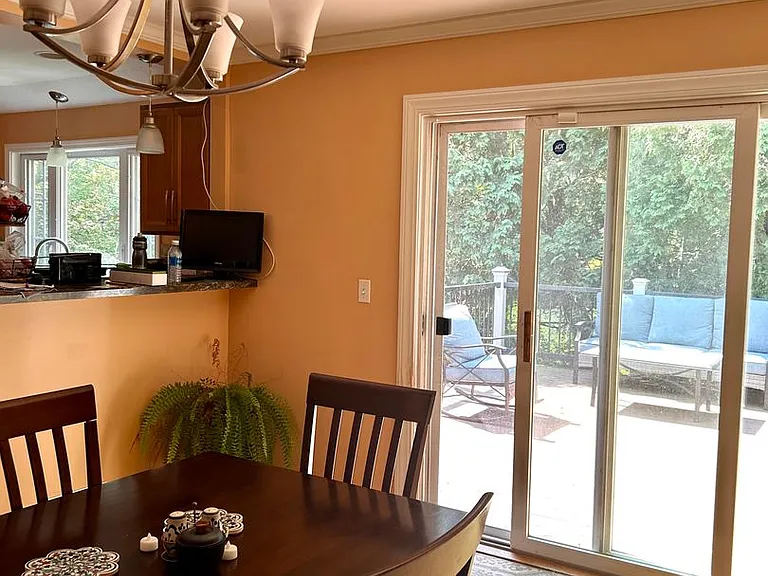 940 Corwin Rd — Photo 17