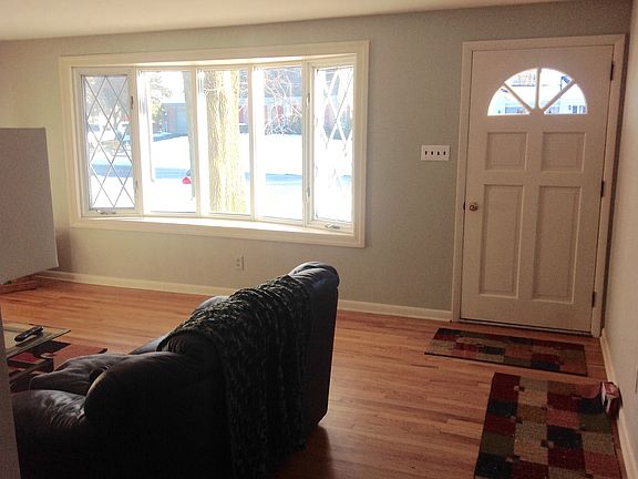 LR-bay window