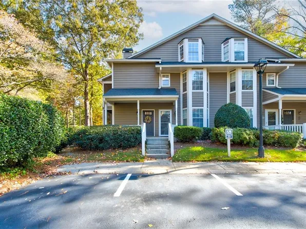2201 N Forest Trl, Dunwoody, GA 30338