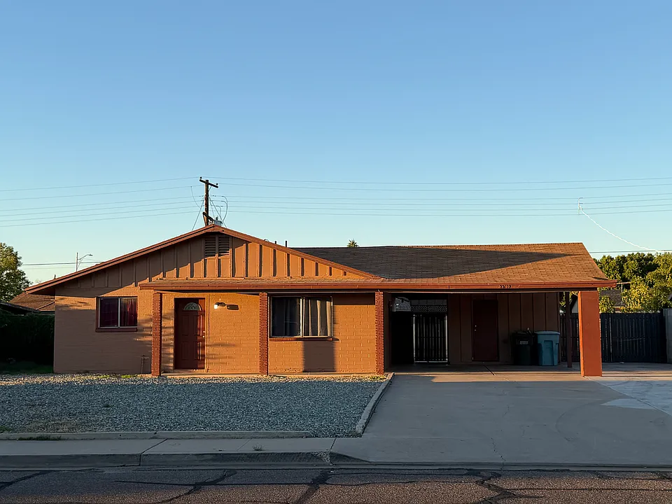 3510 W Orangewood Ave