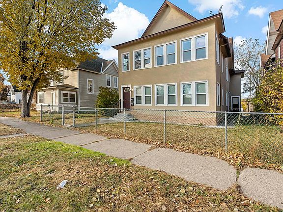 2nd image of 1816 Jackson St NE #2