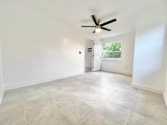 2nd image of 15041 S River Dr