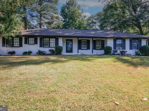 1678 Fremont Dr SW