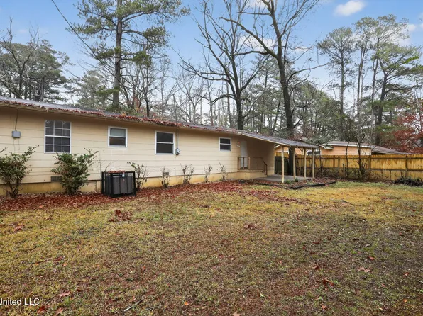 945 Valencia St, Jackson, MS 39204