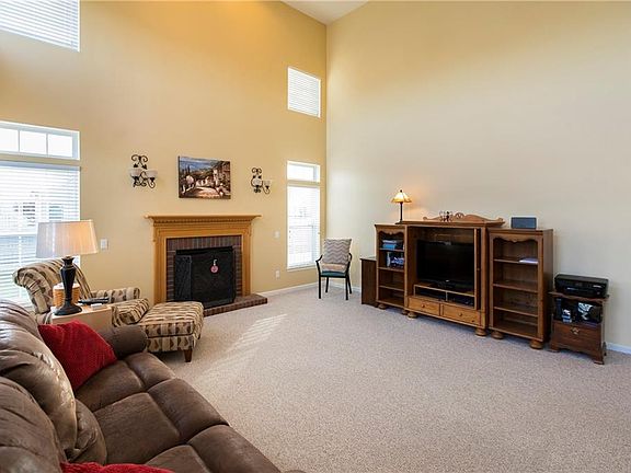 5th image of 38810 Camelot Way