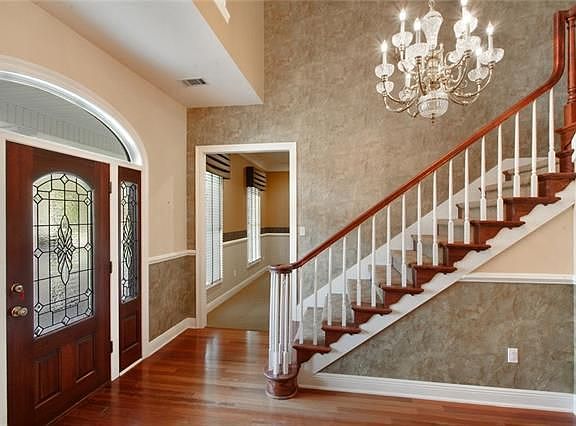 4th image of 3625 Lake Michel Ct