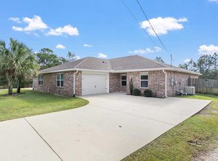 1827 Sundown Dr, Navarre, FL 32566