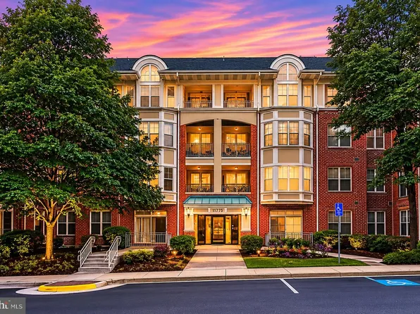 11775 Stratford House Pl APT 112, Reston, VA 20190