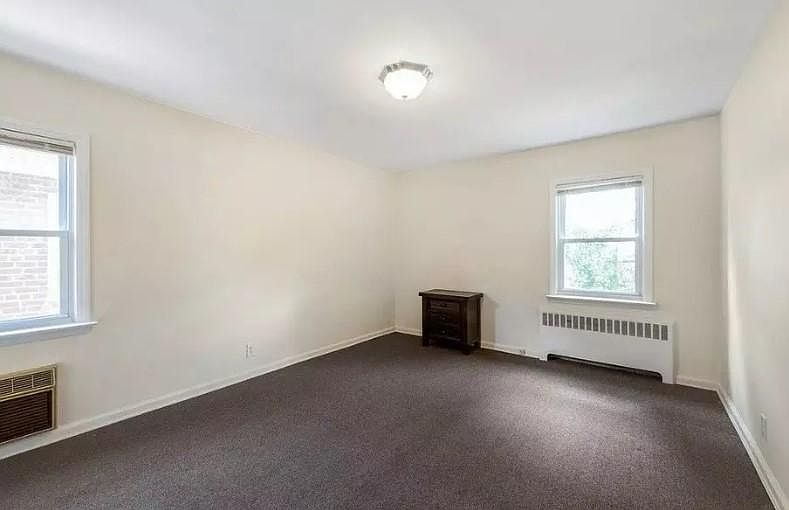 1st image of 1404 Burlington Dr