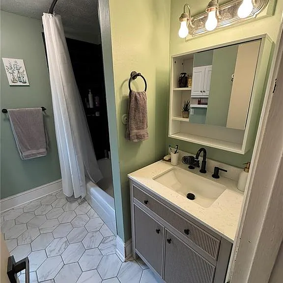 1110 Mountain View Dr — Photo 10