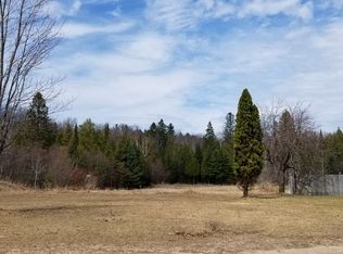 611 Silver Creek Rd, Marquette, MI 49855