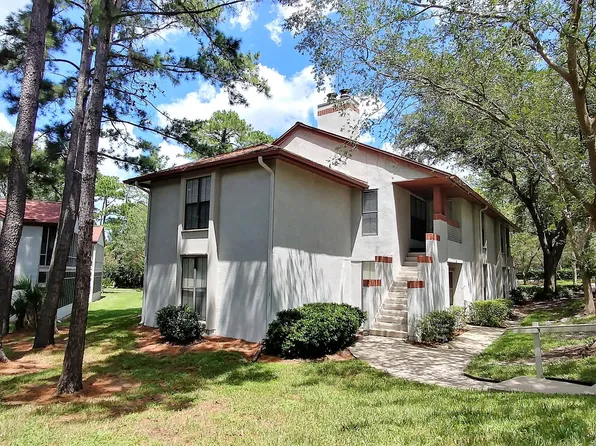 902 Wood Hill Dr, Jacksonville, FL 32256