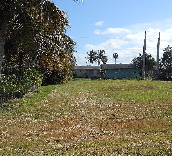 1st image of 506 School Dr