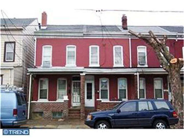 181 Division St photo 1
