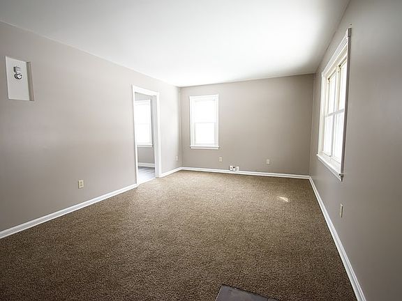 3rd image of 23195 Gay St