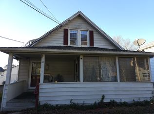 18 Richard St, Ansonia, CT 06401