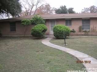 256 Weathercock Ln, Windcrest, TX 78239