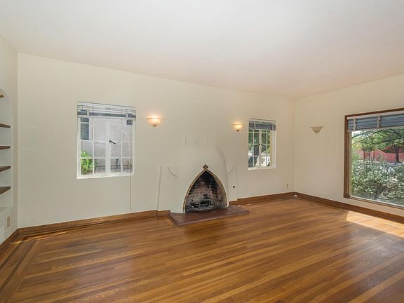 4th image of 2527 E 5th St