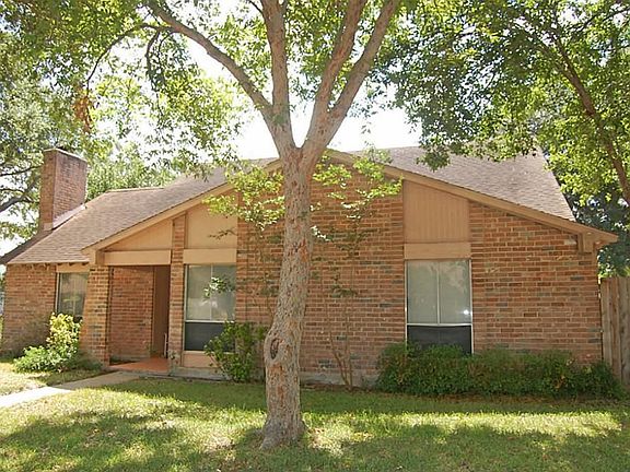 2nd image of 12158 Huntington Park Dr