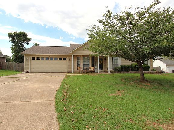 2nd image of 1205 Opal Cir