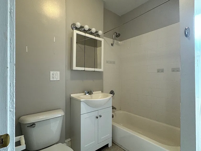 1024 Commonwealth Ave #502 — Photo 6