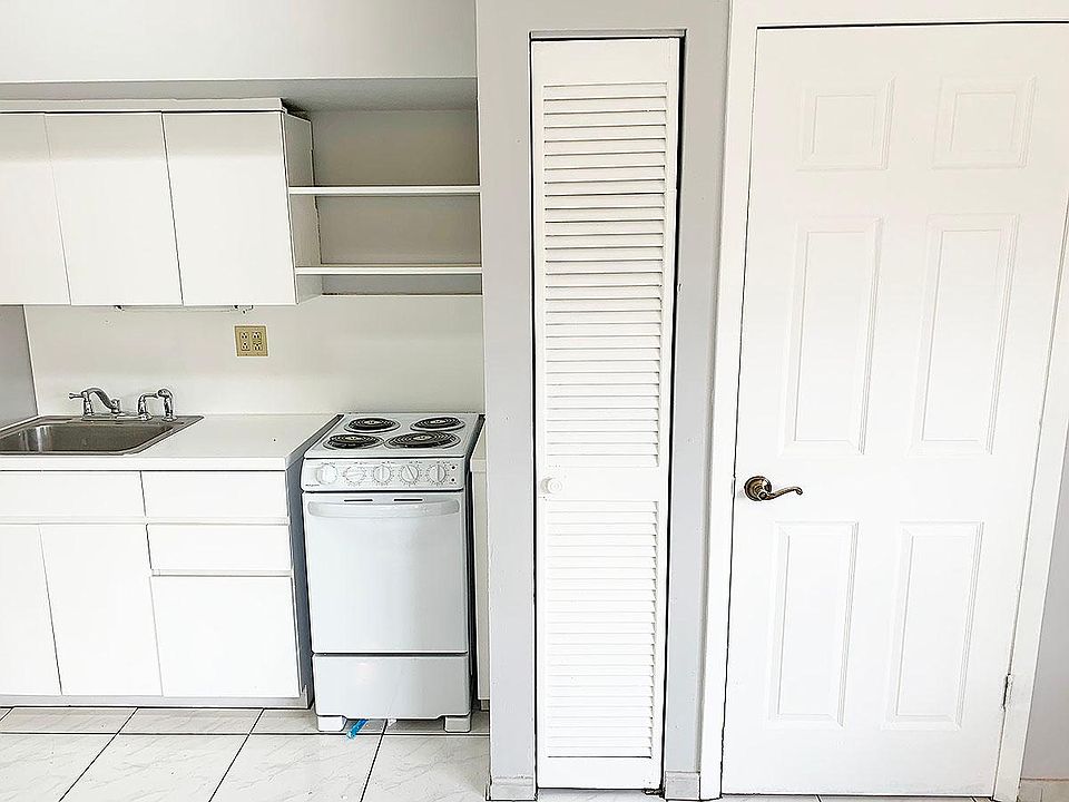 1st image of 1820 Taft St #8A